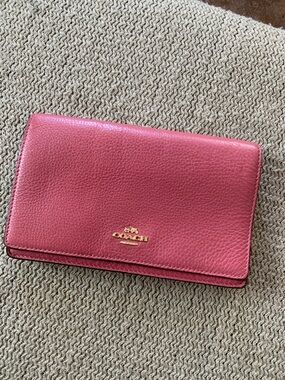 Coach Pebbled Leather Continental Wallet - Rose Pink with Gold Hardware